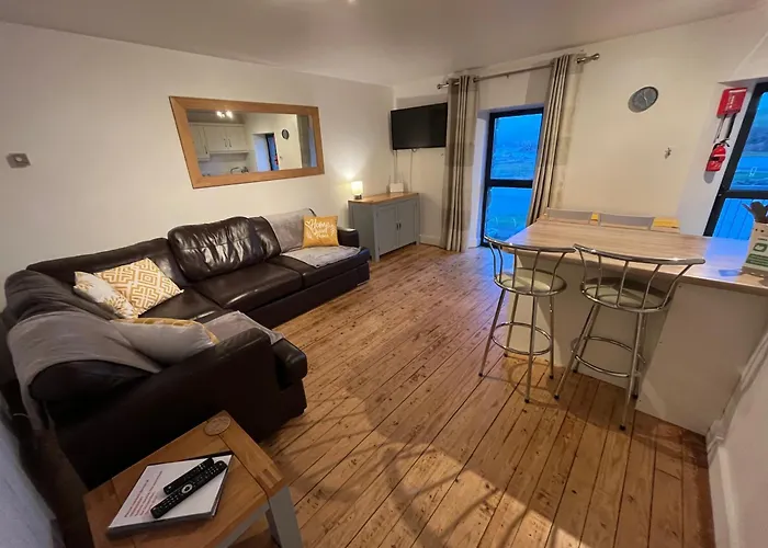 Apartment 12, Sea Wharf