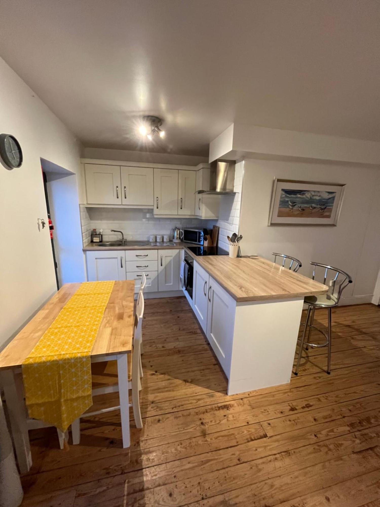 12, Sea Wharf * Westport